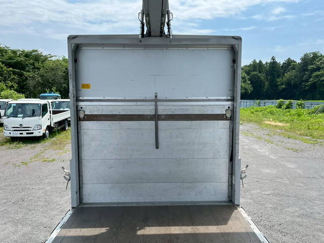 いすゞフォワードアルミウイング中型（4t）[写真13]