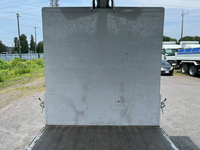 いすゞフォワードアルミウイング中型（4t）[写真15]