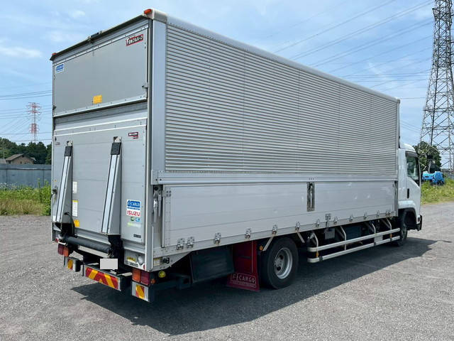 いすゞフォワードアルミウイング中型（4t）[写真02]