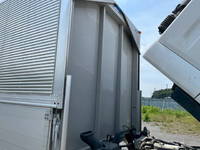 いすゞフォワードアルミウイング中型（4t）[写真22]