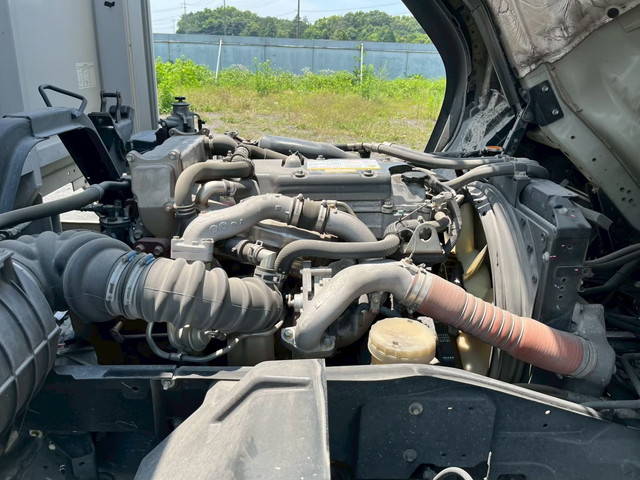 いすゞフォワードアルミウイング中型（4t）[写真23]