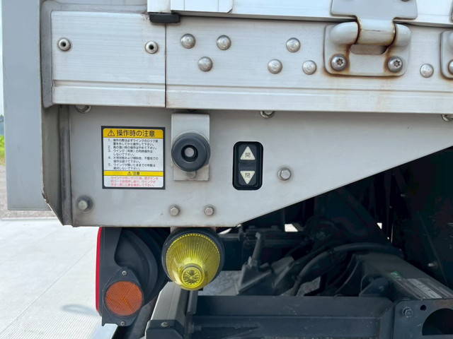 いすゞフォワードアルミウイング中型（4t）[写真25]