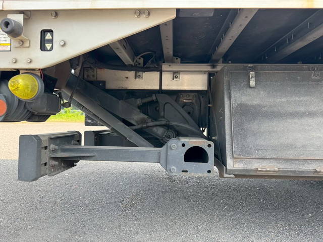 いすゞフォワードアルミウイング中型（4t）[写真37]