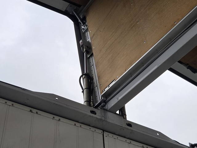 三菱ふそうキャンターアルミウイング小型（2t・3t）[写真20]