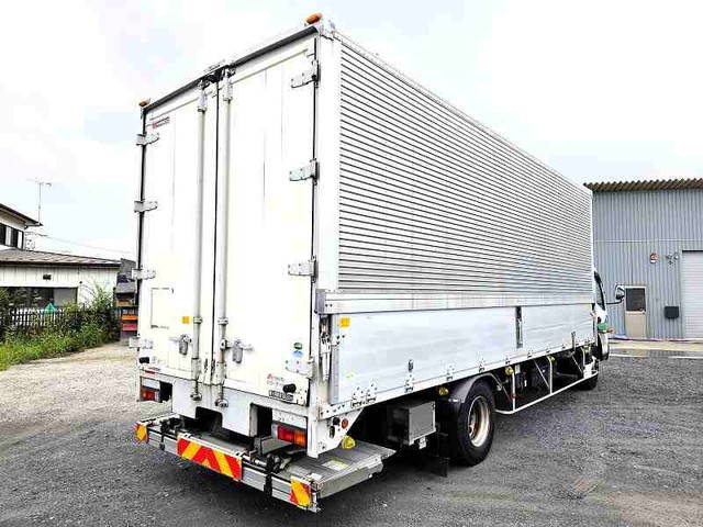 三菱ふそうキャンターアルミウイング小型（2t・3t）[写真04]
