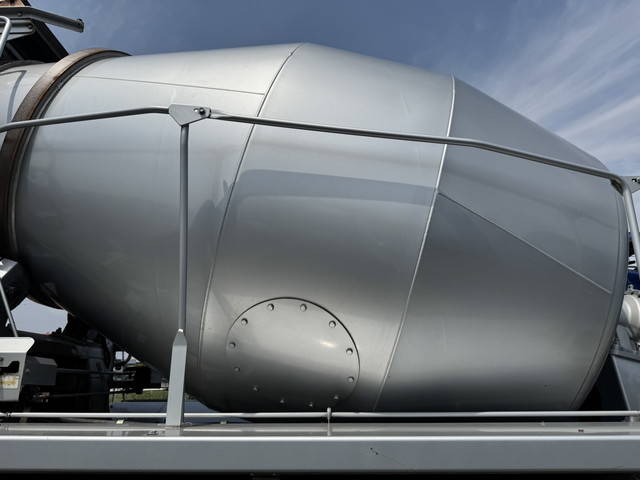 日野プロフィアミキサー車（コンクリートミキサー）大型（10t）[写真06]