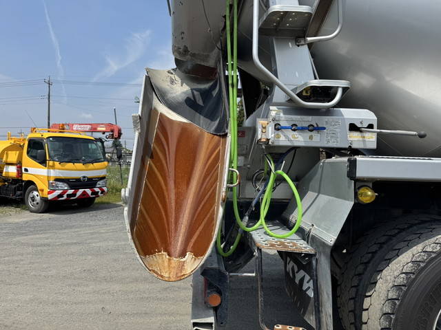 日野プロフィアミキサー車（コンクリートミキサー）大型（10t）[写真07]
