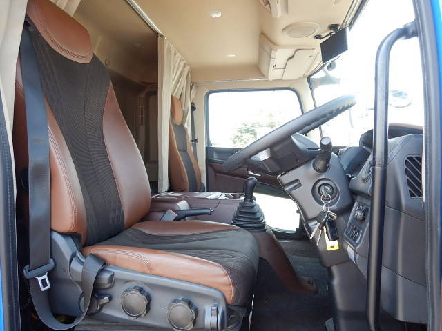 日野レンジャーアルミウイング中型（4t）[写真19]