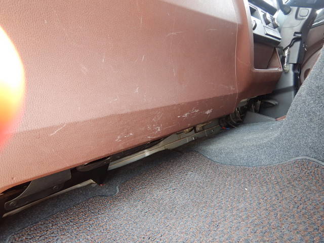 日野レンジャーアルミウイング中型（4t）[写真25]