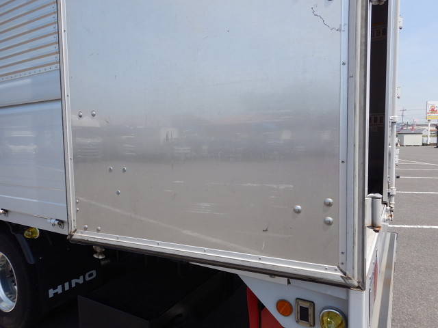 日野レンジャーアルミウイング中型（4t）[写真29]