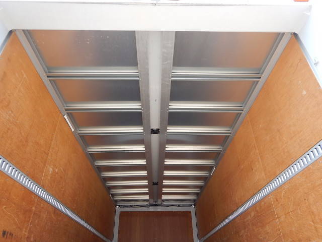 日野レンジャーアルミウイング中型（4t）[写真32]