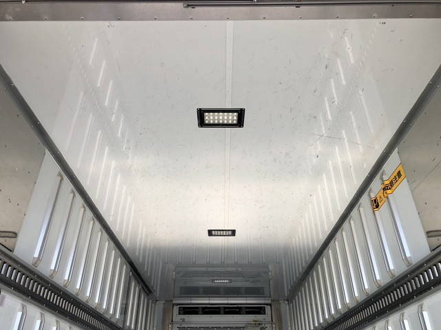 いすゞフォワード冷凍車（冷蔵車）中型（4t）[写真14]