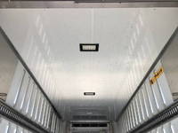 いすゞフォワード冷凍車（冷蔵車）中型（4t）[写真15]