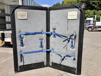 いすゞフォワード冷凍車（冷蔵車）中型（4t）[写真22]