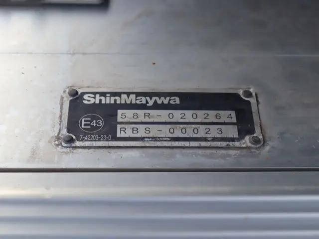 三菱ふそうキャンターアルミバン小型（2t・3t）[写真18]