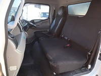 三菱ふそうキャンターアルミバン小型（2t・3t）[写真32]