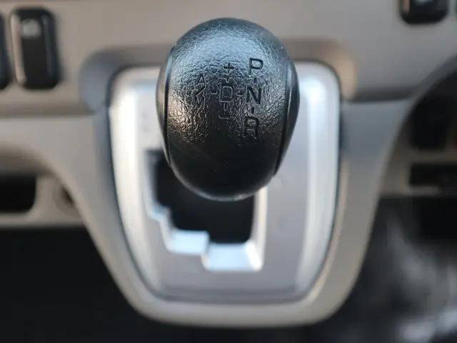 三菱ふそうキャンターアルミバン小型（2t・3t）[写真33]