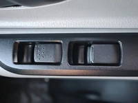 三菱ふそうキャンターアルミバン小型（2t・3t）[写真39]