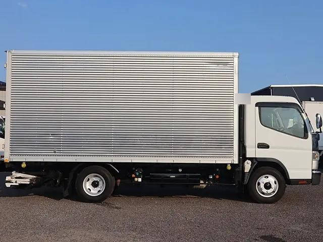 三菱ふそうキャンターアルミバン小型（2t・3t）[写真07]