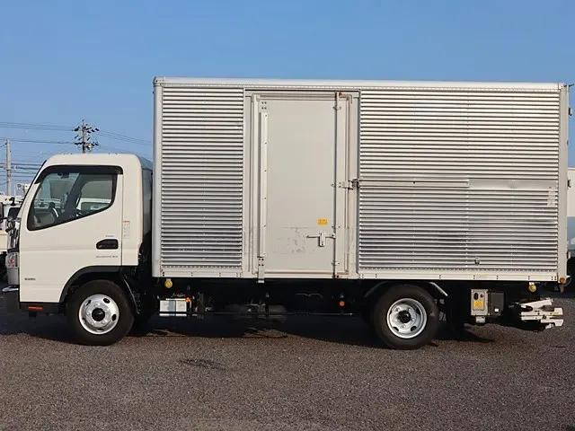 三菱ふそうキャンターアルミバン小型（2t・3t）[写真08]
