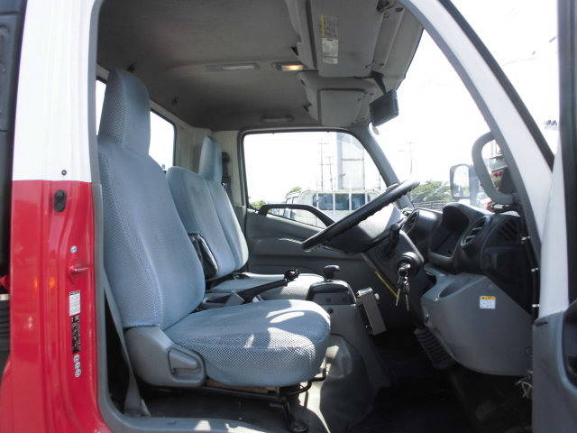 日野デュトロパッカー車（塵芥車）小型（2t・3t）[写真26]