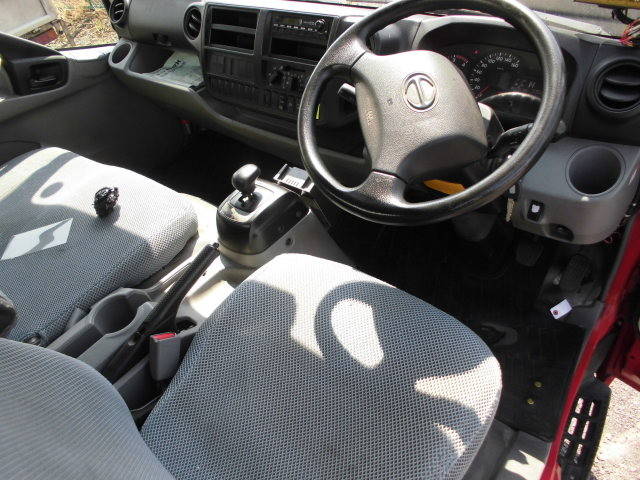 日野デュトロパッカー車（塵芥車）小型（2t・3t）[写真28]