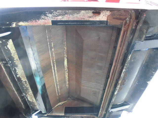 日野デュトロパッカー車（塵芥車）小型（2t・3t）[写真09]