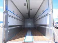 三菱ふそうスーパーグレートアルミウイング大型（10t）[写真12]