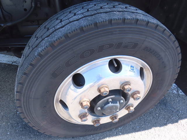 三菱ふそうスーパーグレートアルミウイング大型（10t）[写真20]