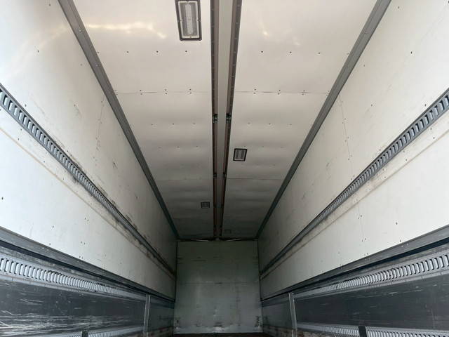 三菱ふそうスーパーグレートアルミウイング大型（10t）[写真14]