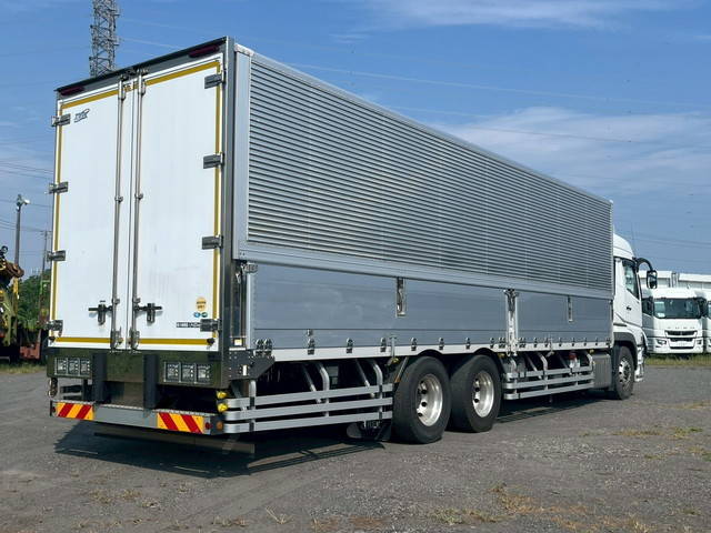 三菱ふそうスーパーグレートアルミウイング大型（10t）[写真02]