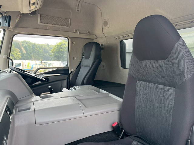 三菱ふそうスーパーグレートアルミウイング大型（10t）[写真22]