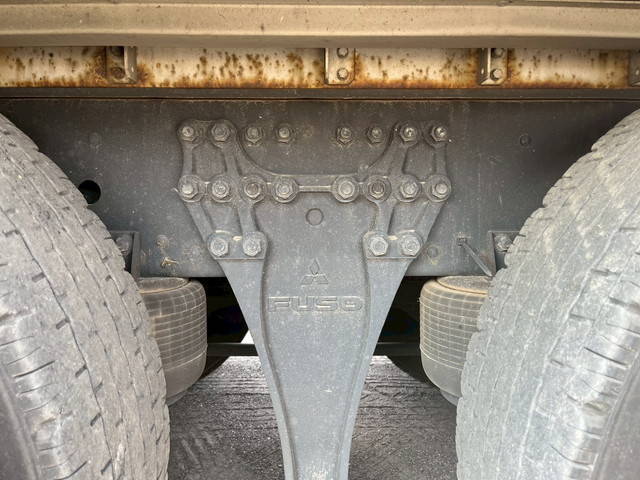 三菱ふそうスーパーグレートアルミウイング大型（10t）[写真36]