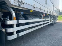 三菱ふそうスーパーグレートアルミウイング大型（10t）[写真09]