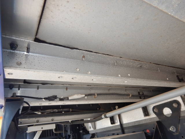 日野レンジャーアルミウイング中型（4t）[写真12]