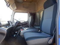 日野レンジャーアルミウイング中型（4t）[写真24]