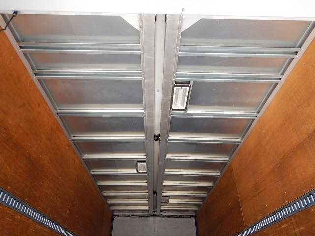 日野レンジャーアルミウイング中型（4t）[写真33]