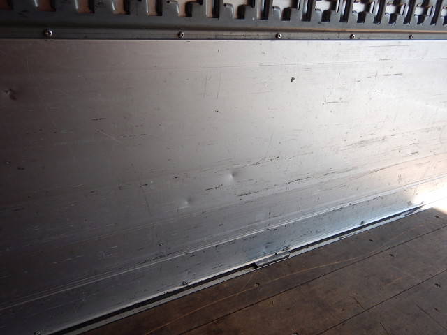 日野レンジャーアルミウイング中型（4t）[写真39]