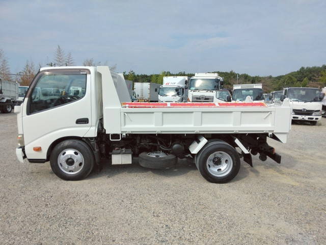 日野デュトロローダーダンプ小型（2t・3t）[写真05]