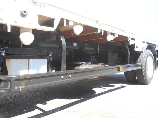 三菱ふそうキャンター平ボディ小型（2t・3t）[写真19]