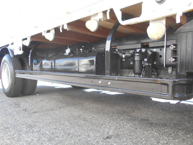 三菱ふそうキャンター平ボディ小型（2t・3t）[写真20]