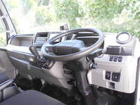 三菱ふそうキャンター平ボディ小型（2t・3t）[写真25]