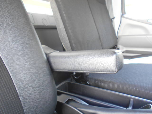 三菱ふそうキャンター平ボディ小型（2t・3t）[写真37]