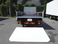 三菱ふそうキャンター平ボディ小型（2t・3t）[写真09]