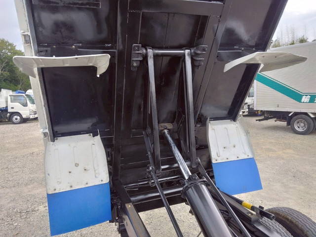 いすゞエルフダンプ小型（2t・3t）[写真21]