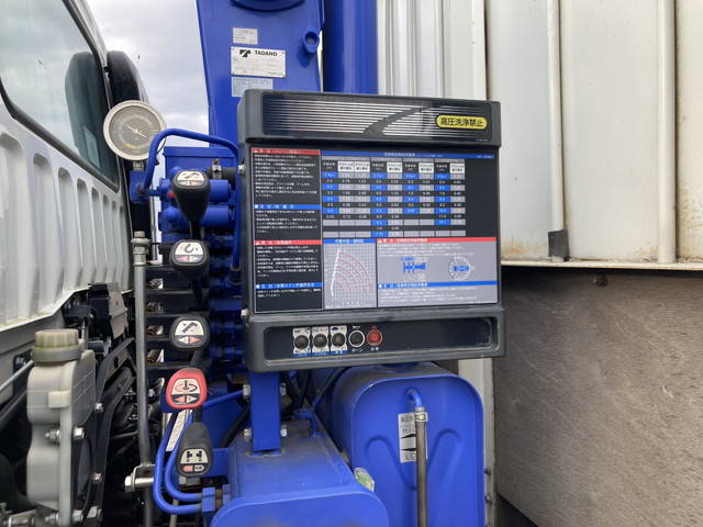 三菱ふそうファイターセルフクレーン5段増トン（6t・8t）[写真17]