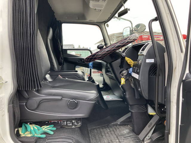 三菱ふそうファイターセルフクレーン5段増トン（6t・8t）[写真34]