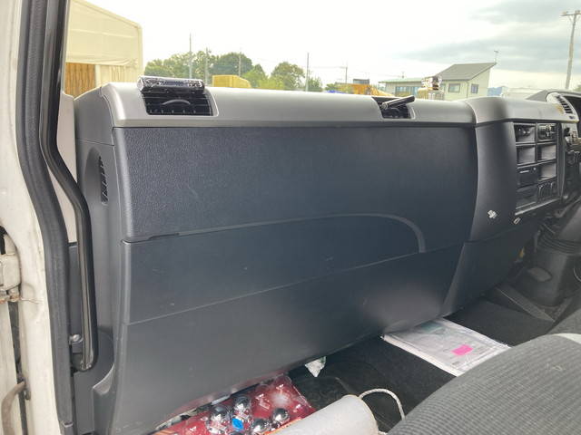 三菱ふそうファイターセルフクレーン5段増トン（6t・8t）[写真35]