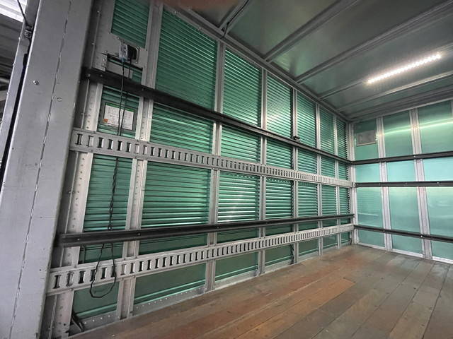 いすゞエルフアルミバン小型（2t・3t）[写真21]