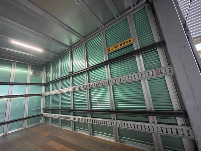 いすゞエルフアルミバン小型（2t・3t）[写真22]